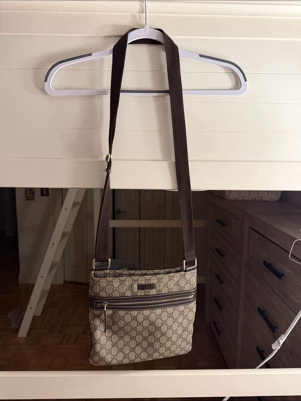 Gucci Brown GG Supreme Canvas Crossbody Bag with Dark Brown Trim - Picture 2 of 5
